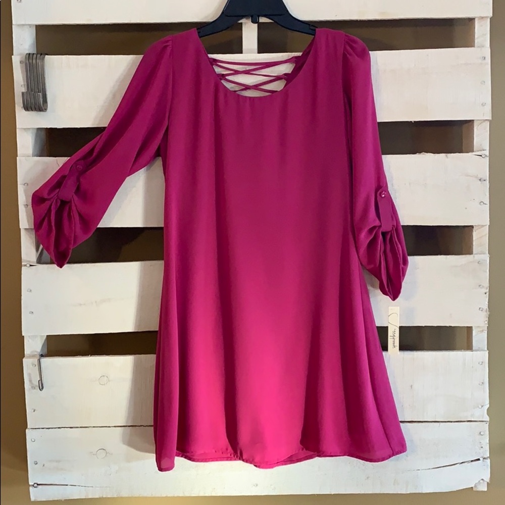 🔥4 for $20🔥 NWT Lace-up back shift dress - Picture 5 of 8